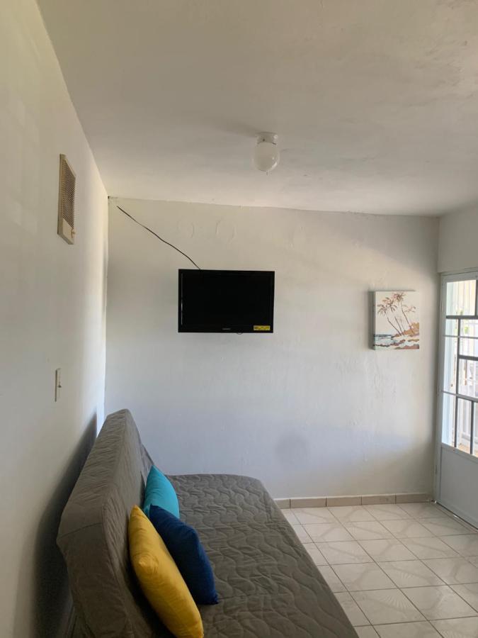 Crab Island Adventures Apartments بييكيس المظهر الخارجي الصورة